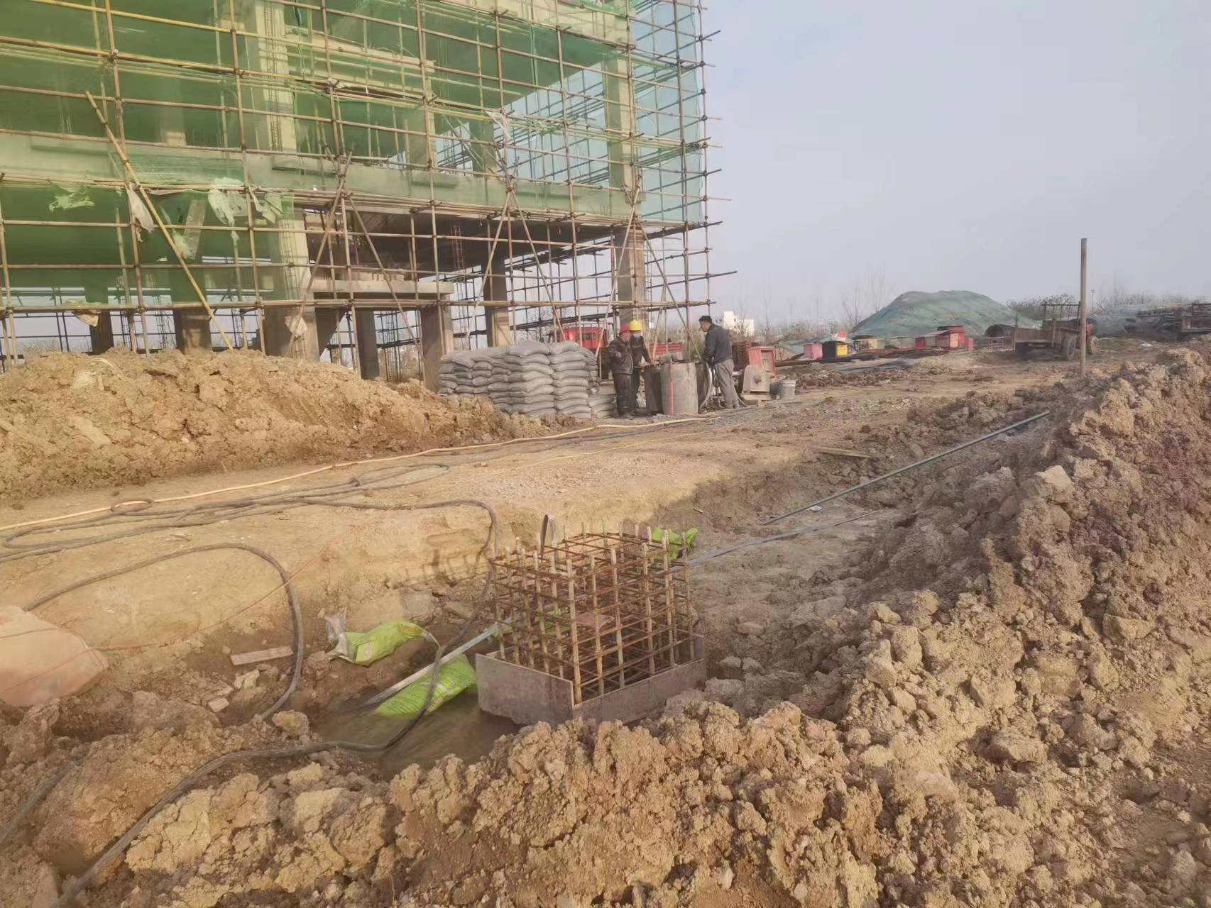 塔什库尔干当桥梁出现裂缝的时候应该及时加固修补